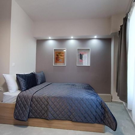 Central Studio In Veria Экстерьер фото