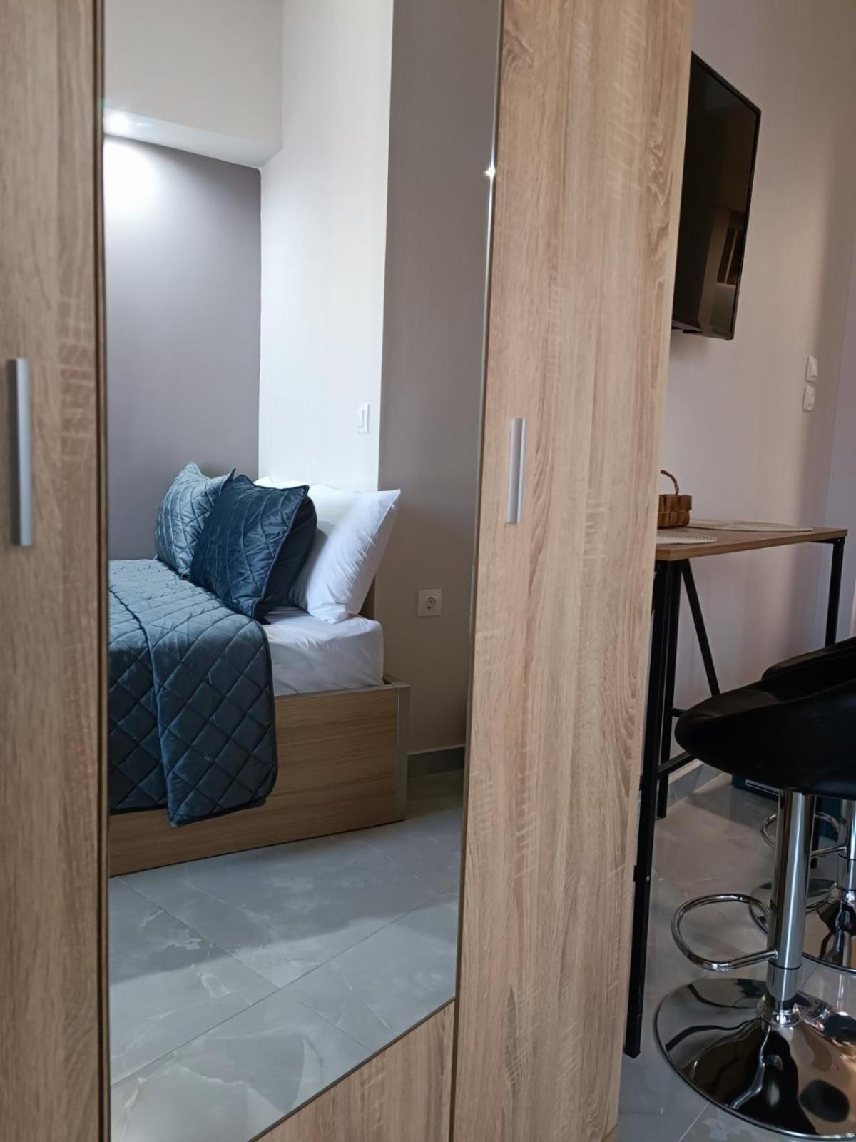Central Studio In Veria Экстерьер фото