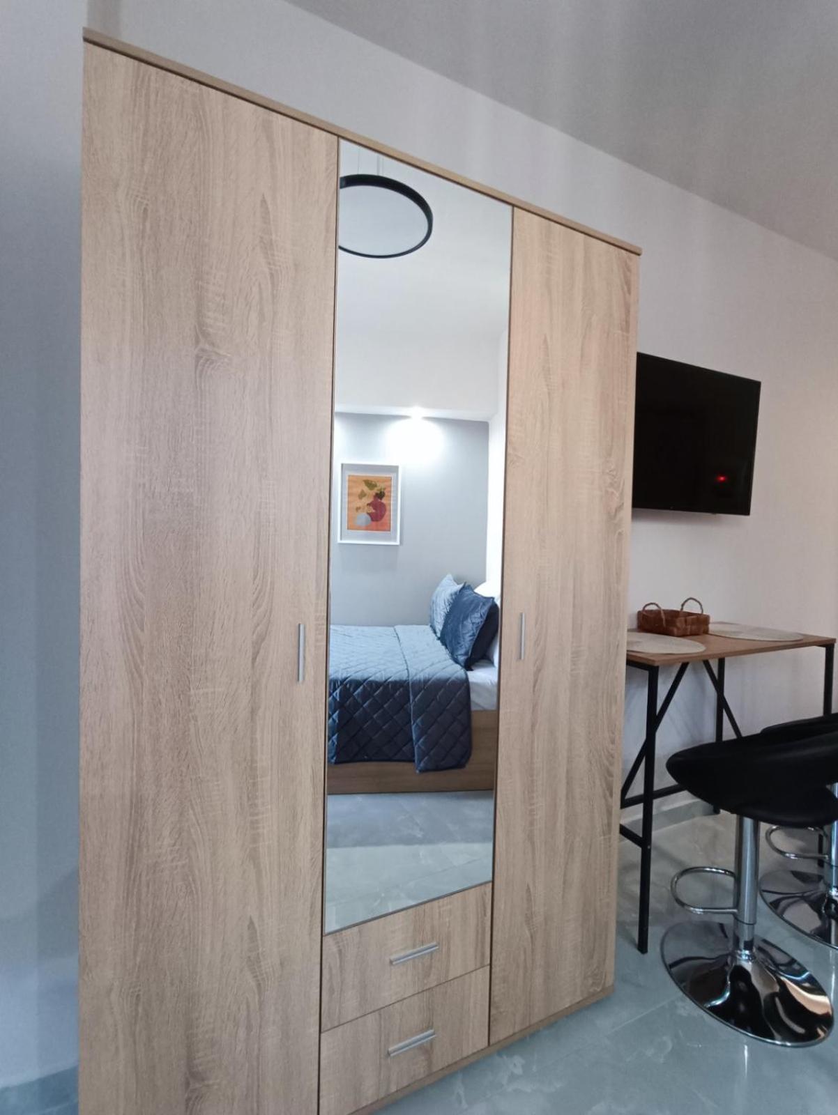 Central Studio In Veria Экстерьер фото