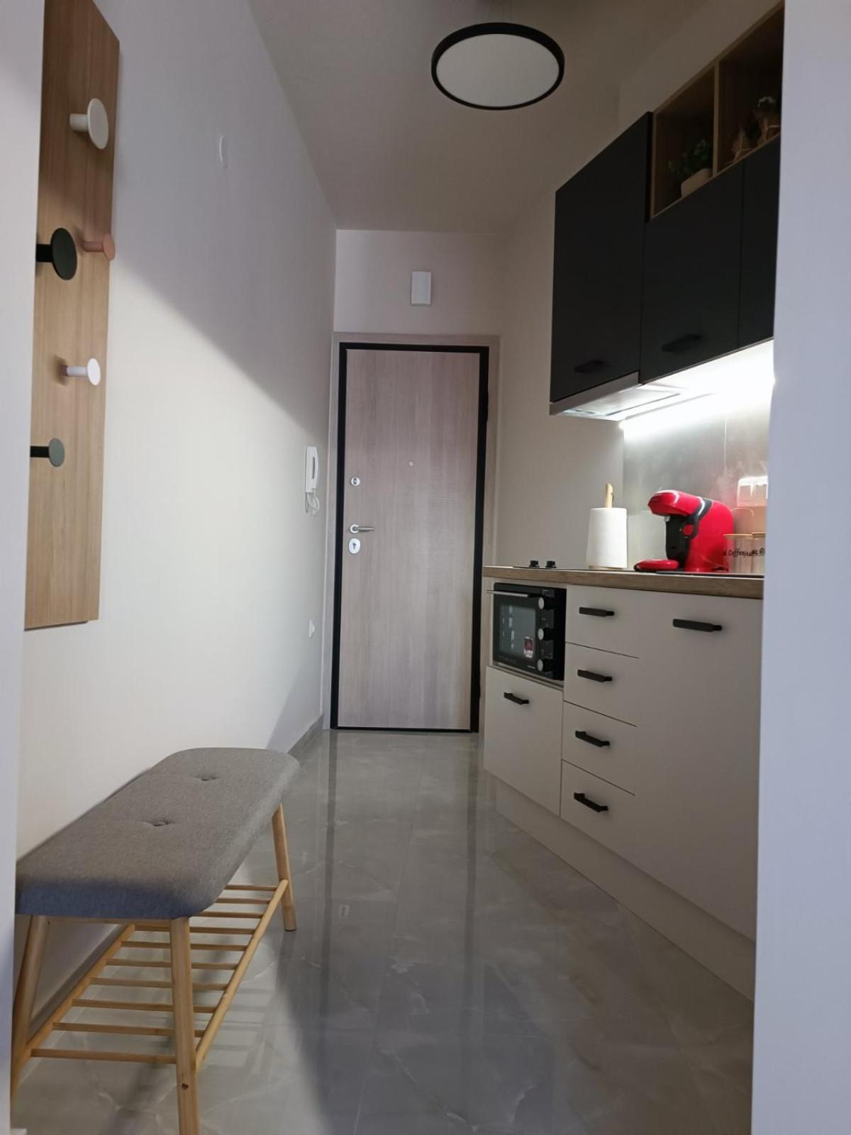 Central Studio In Veria Экстерьер фото